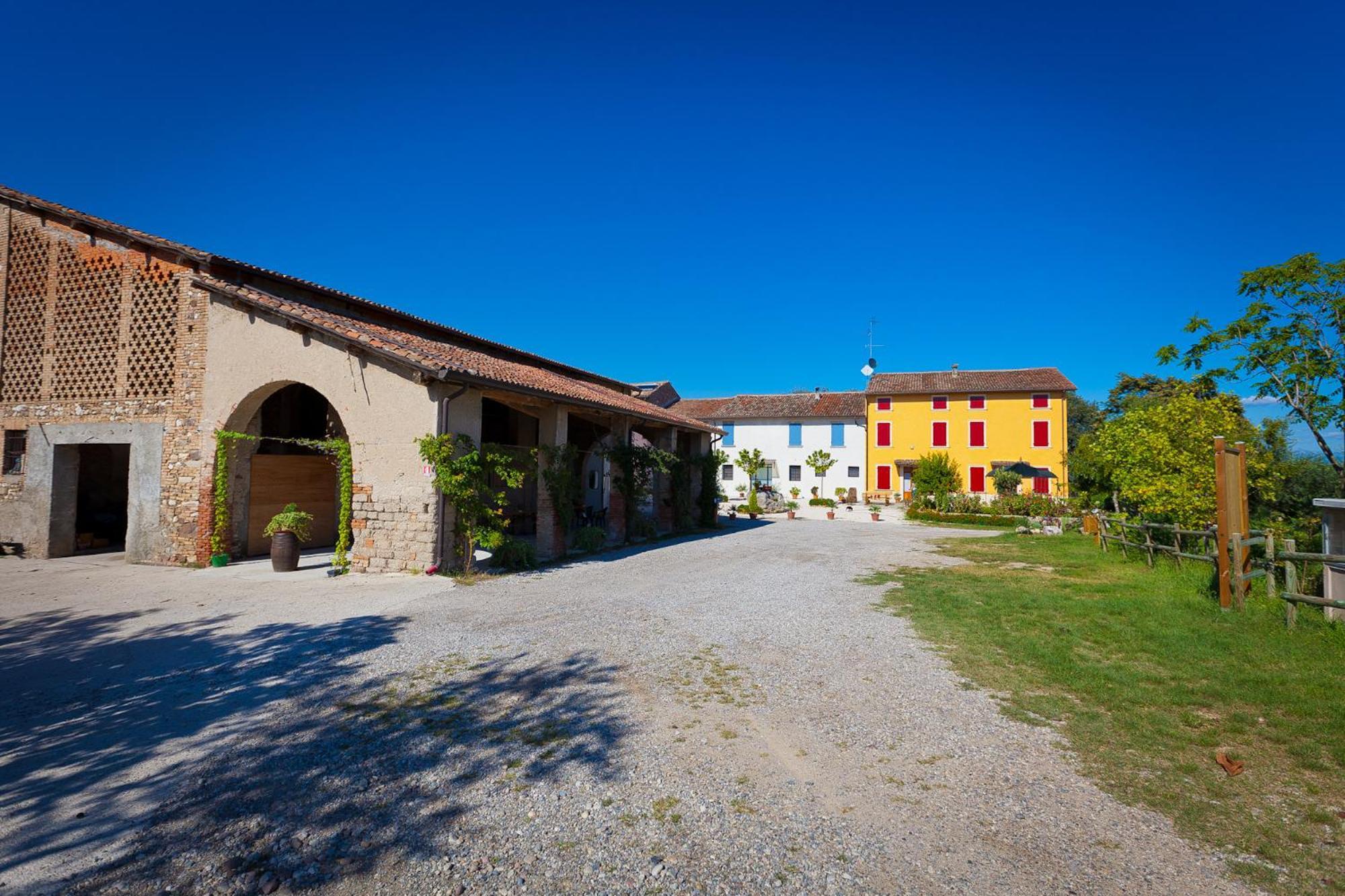 Agriturismo Con Cucina Tipica Nuova Scardua Cavriana Экстерьер фото